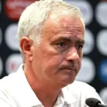 FENERBAHÇE HABERİ | Mourinho'nun ekibinde yaprak dökümü! 4 isim...