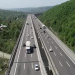 Sıcak havada uzun yola çıkacaklara hayati tavsiyeler