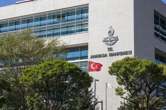 26 siyasi parti hakkında suç duyurusunda bulunulacak