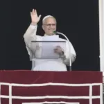 Akciğer ameliyatı geçiren Papa 14. Leo, Vatikan'da ilk kez halkın karşısına çıktı