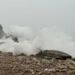 Amasra'da fırtına! Dalga boyu 10 metreyi aştı