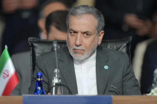 Arakçi'den ABD tehditlerine rest: Karşılarında boyun eğmeyeceğiz