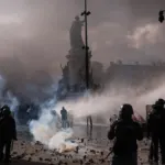 Avrupa'da hayat pahalılığı protestoları düzenleniyor: Fransa'da 1200'den fazla gözaltı, İtalya'da çatışmalar