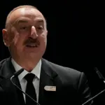 Azerbaycan’da başörtüsü tartışması: Türk gazeteciye 'darbe' soruşturması