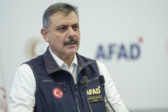 Bakan Çiftçi: Mahsur kalan 3 bin 55 kişi kurtarıldı