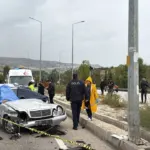Burdur'da bariyere çarpan otomobil devrildi: 1 can kaybı, 4 yaralı