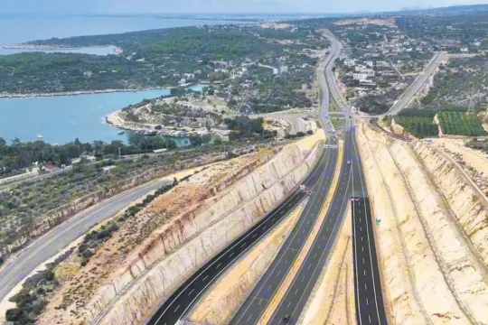 Çeşmeli-Kızkalesi Otoyolu bu gece açılıyor