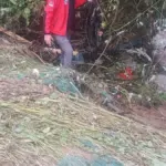 Dereye düşen cipin sürücüsü kurtuldu; 1 ölü, kayıp 1 kişi aranıyor/Ek fotoğraflar