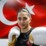 Dünya ve Avrupa şampiyonu Asuman Çığlıoğlu kick boksta yeni başarıların peşinde