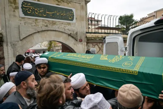 Fatih'te elektrik akımına kapılarak hayatını kaybeden genç hafız son yolculuğuna uğurlandı