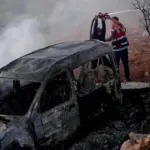 Filistin topraklarını gasbeden İsrailliler Batı Şeria’da çiftçilere saldırdı, araçları kundakladı