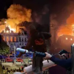 Fransa sokakları alev alev. Eylemler büyüdü, birçok kentte çatışmalar gece boyu sürdü