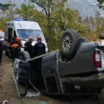 Freni tutmayan kamyonet takla attı; 2 yaralı