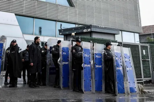 Halk TV soruşturmasında 4 tutuklama, Toktaş'tan istifa