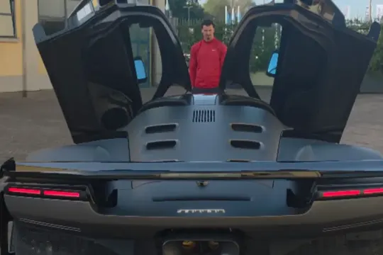 Ibrahimovic'ten kendisine doğum günü hediyesi. 1200 beygir, 3,5 milyon euro