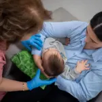 İş yerlerine kreş ve emzirme odası zorunluluğu geliyor