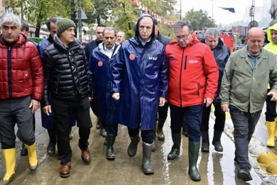 İstanbul Valisi Gül: Yaklaşık 2 bin 500 civarında hemşehrimiz kurtarıldı