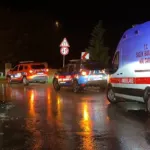 Kocaeli'de sağanak sonrası dereye düşen cipin sürücüsü kurtuldu, kayıp 2 kişi aranıyor