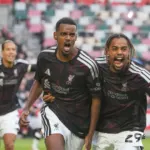 Liverpool deplasmanda 3 puanı aldı