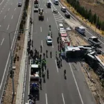 Manisa'daki otobüs kazasından acı haber geldi: Hayatını kaybedenlerin sayısı 12'ye çıktı