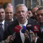 Mansur Yavaş’tan parti değiştiren başkanlara mesaj