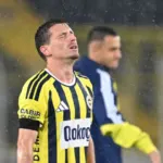 Mert Hakan Yandaş sahalara döndü!