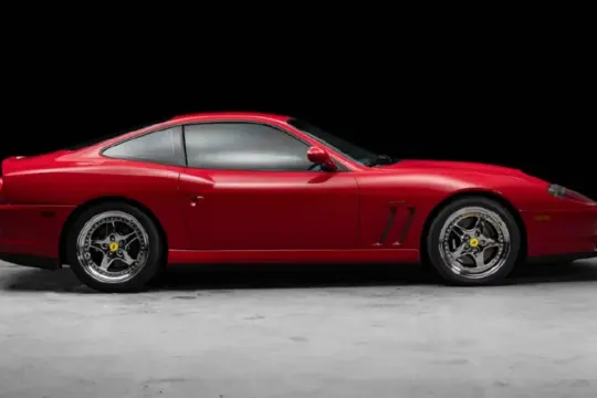 Michael Jordan’ın Ferrari’si rekor fiyata satıldı. Boyuna özel tasarlanmıştı