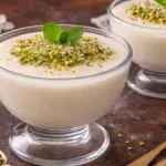 Mis gibi kokusuyla damakları şenlendiriyor: Sakızlı muhallebi tarifi