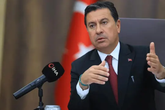 Muğla Büyükşehir Belediye Başkanı Ahmet Aras CHP'den istifa etti