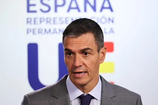 Pedro Sanchez, İspanya’nın göç politikasına yönelik eleştirileri reddetti