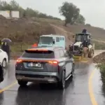 Şile'de iki toprak kayması! Yol kapandı