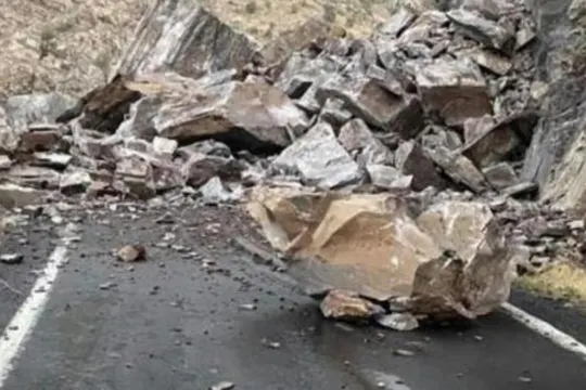 Şırnak-Beytüşşebap kara yolu ulaşıma kapandı