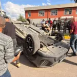Tunceli’de park halindeki araca çarpan otomobil takla attı
